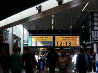 Nederlanders vliegen steeds vaker vanuit het buitenland